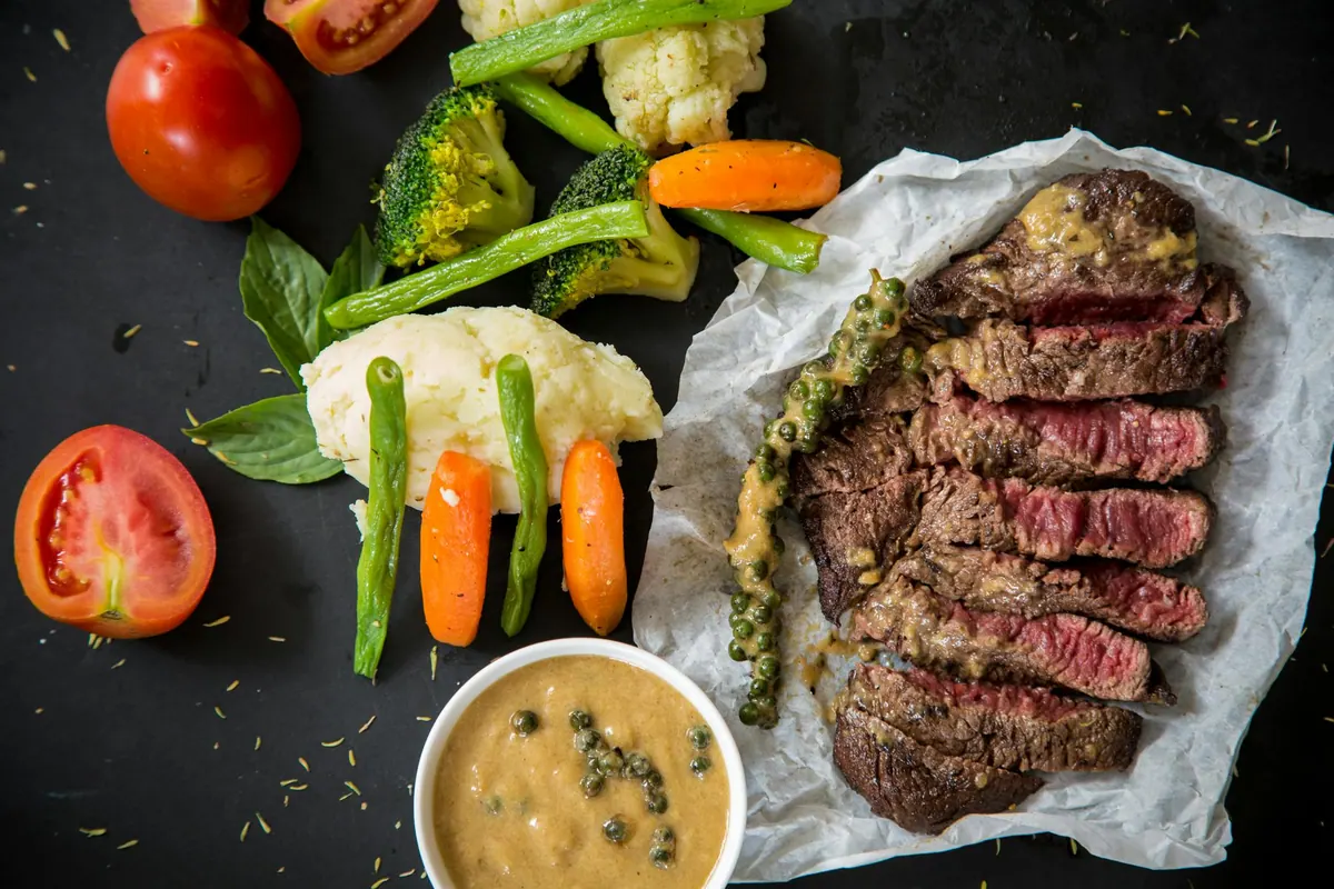 Aliments riches en protéines : viande, poisson, oeufs, légumineuses
